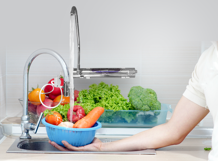 Crystal Quest 1 GPM Countertop Ultraviolet Water Sterilizer CQE-UC-0001